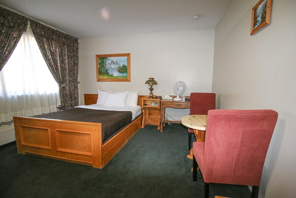 Bighorn Inn & Suites