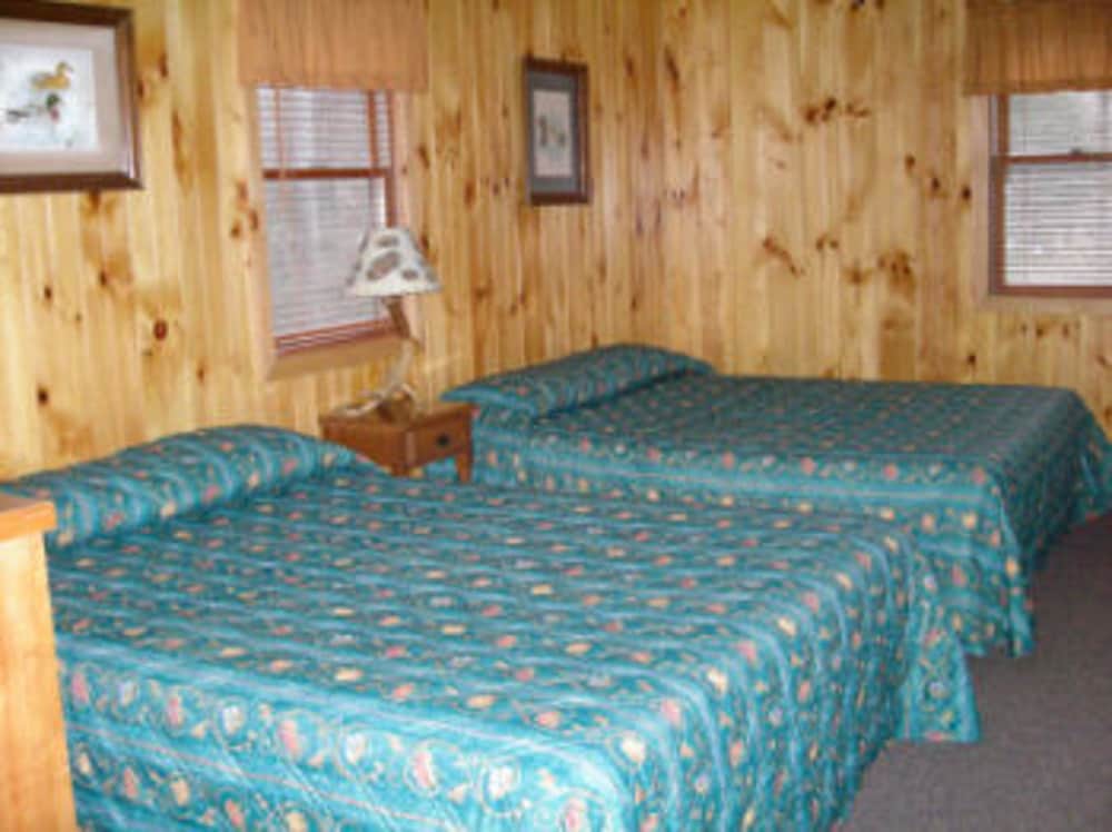 Cabins at Twinbrook Resort