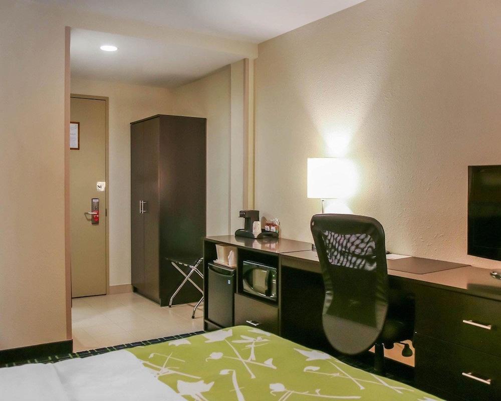 Econo Lodge Winnipeg South