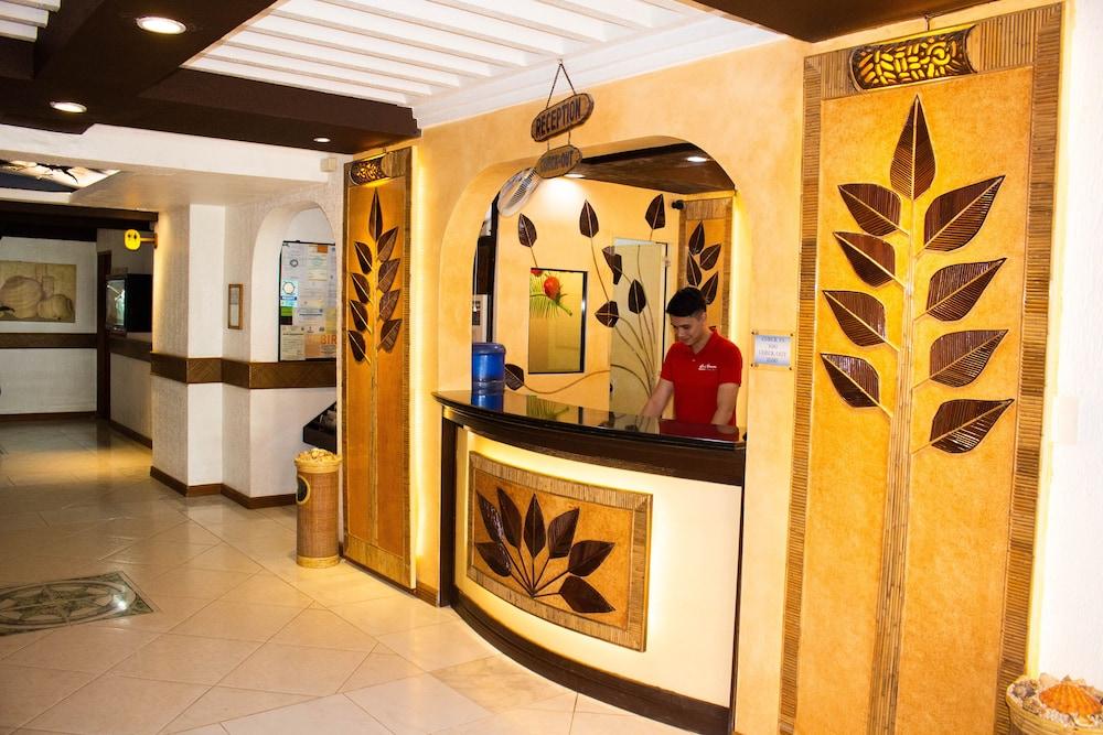 Red Coconut Beach Hotel