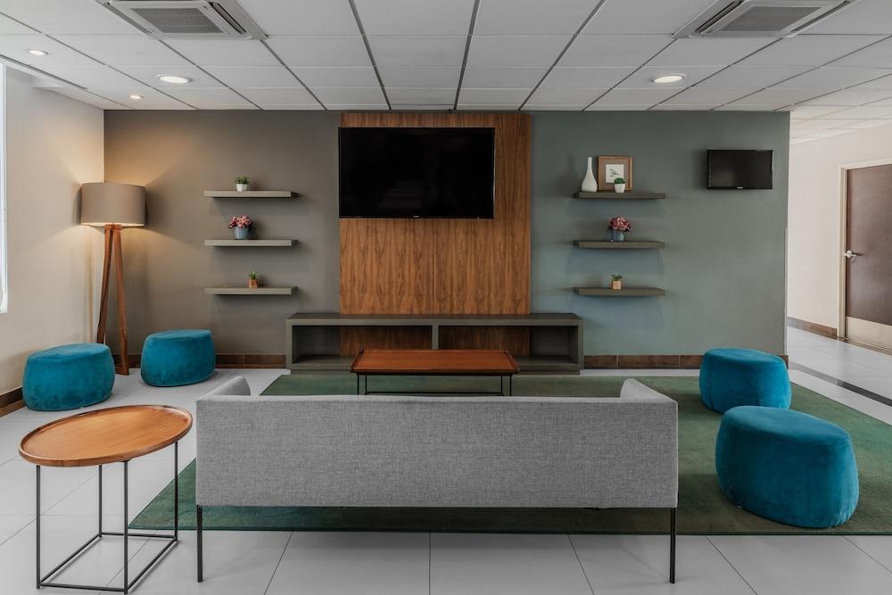 City Express by Marriott Querétaro Juríca