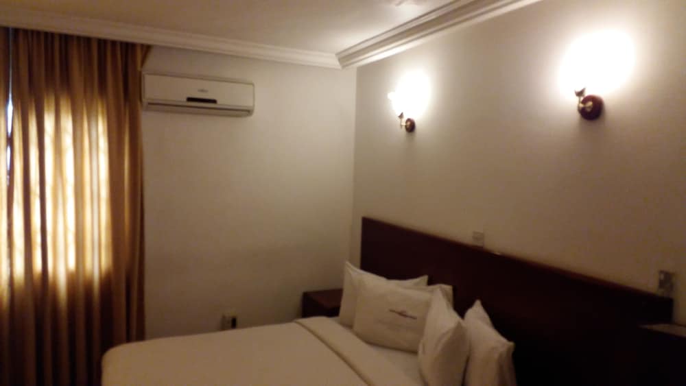 Afrikiko Riverfront Resort