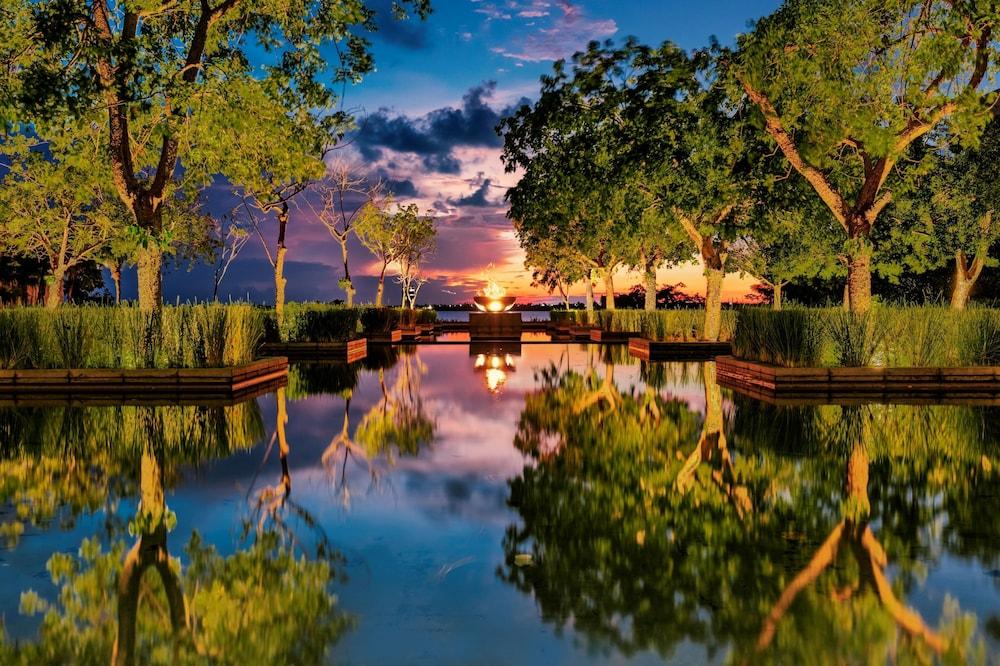 NIZUC Resort and Spa