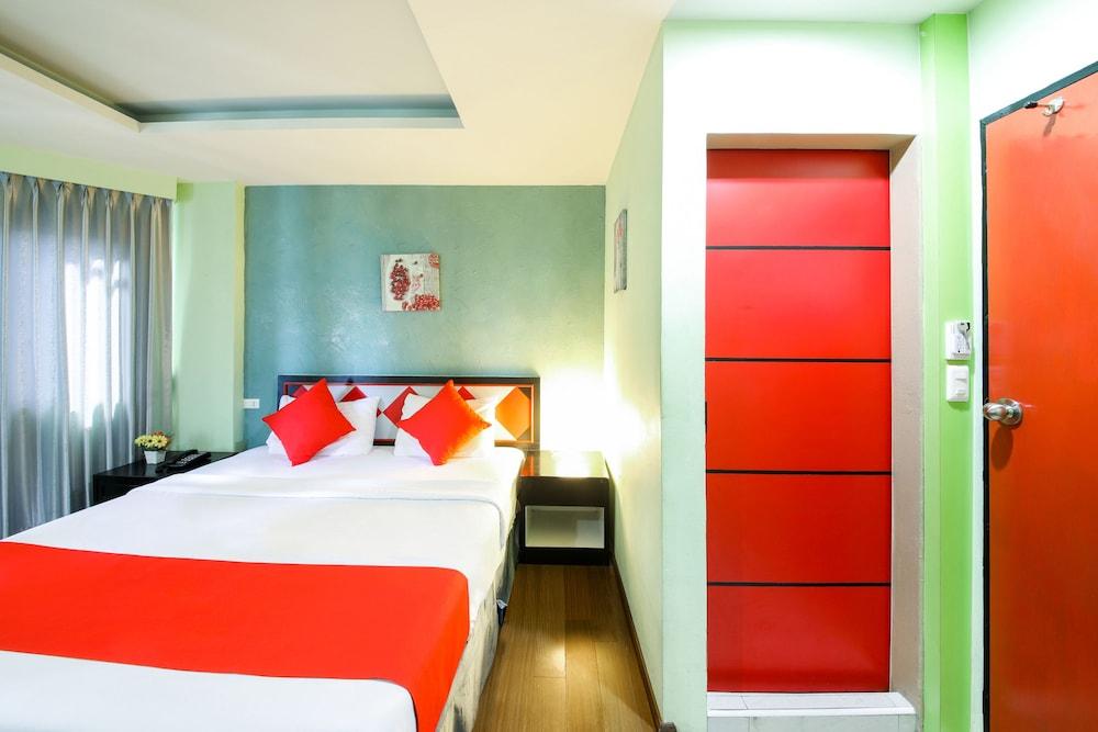 The Chilli Patong Beach Hotel