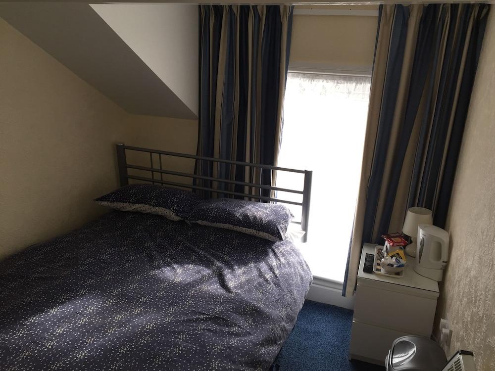 Trentham Private Hotel