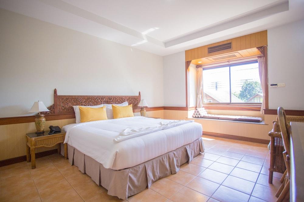 100 Islands Resort & Spa