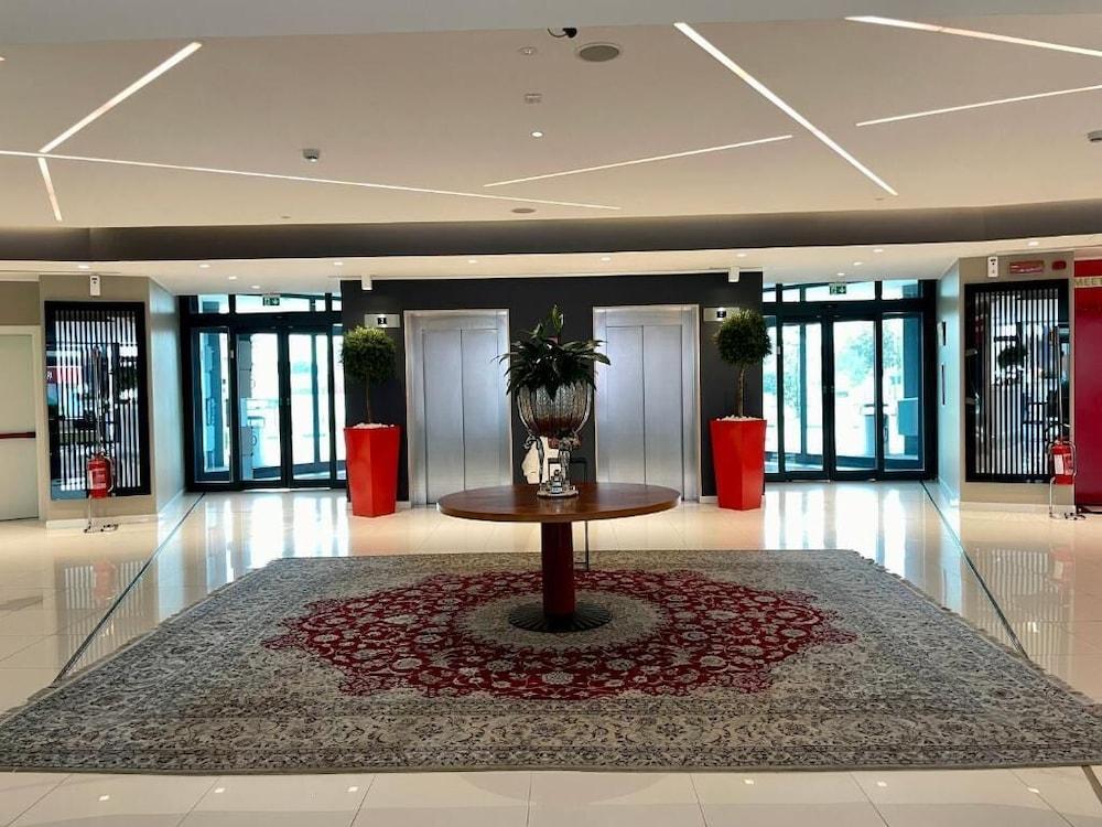 AN HOTEL MILANO MELEGNANO