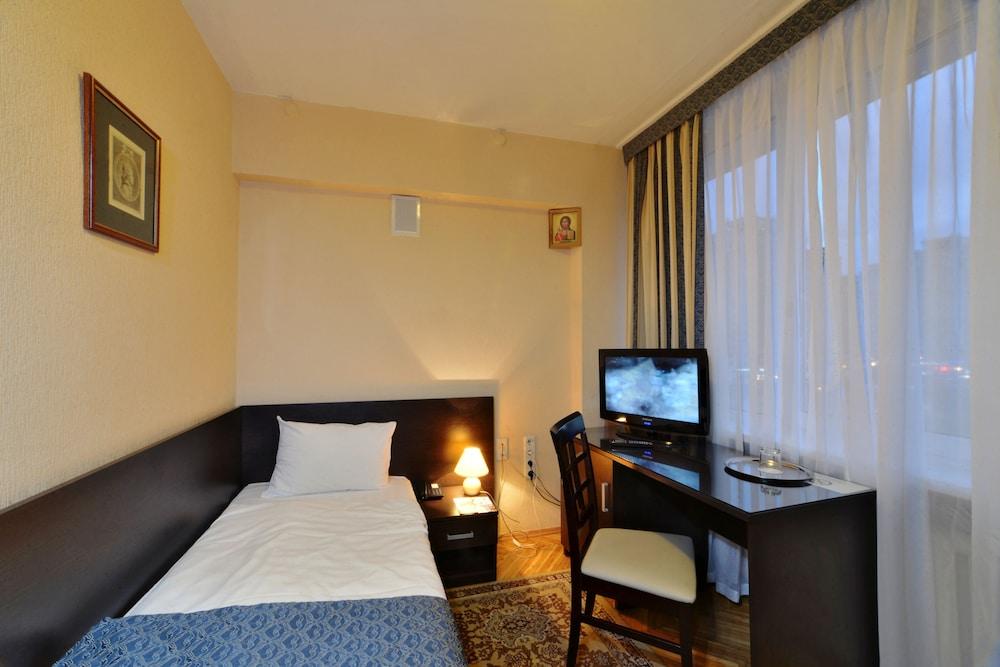 Universitetskaya Hotel