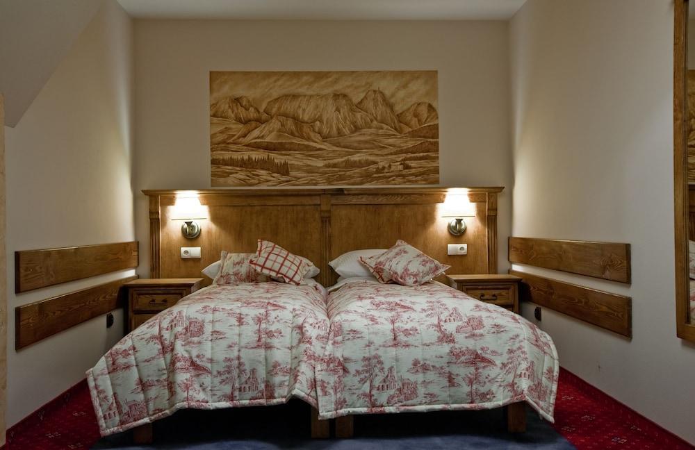 Helan Family & Garden