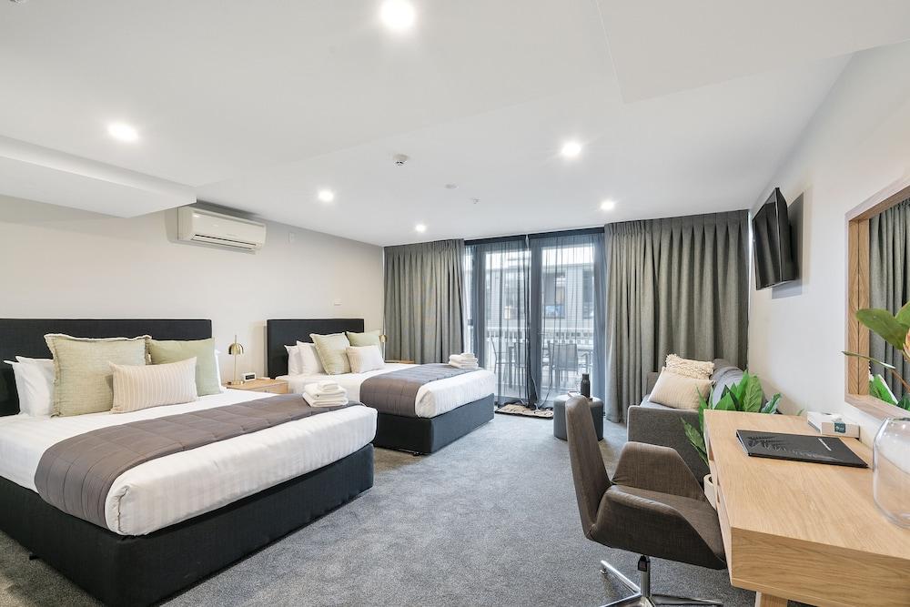 Southwark Hotel & Apartments