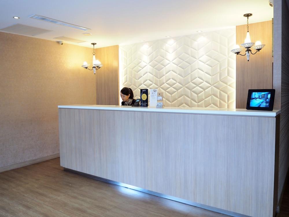 The Riverside Hotel Hengchun