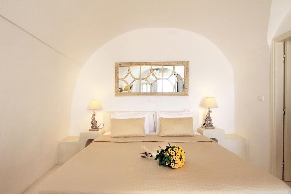 Onar Villas Oia - Onar Hotels Collection