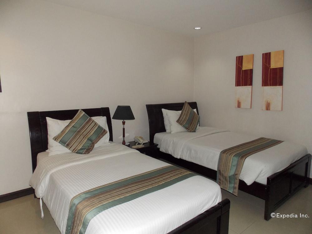 The Suites at Calle Nueva