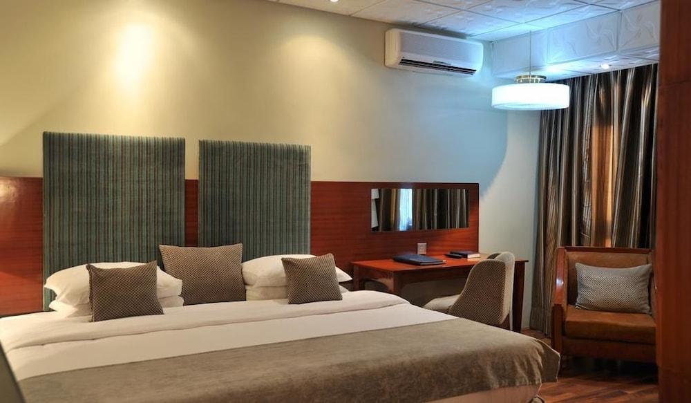 Protea Hotel by Marriott Delta