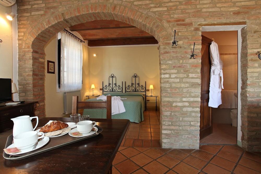 Fattoria Pieve a Salti