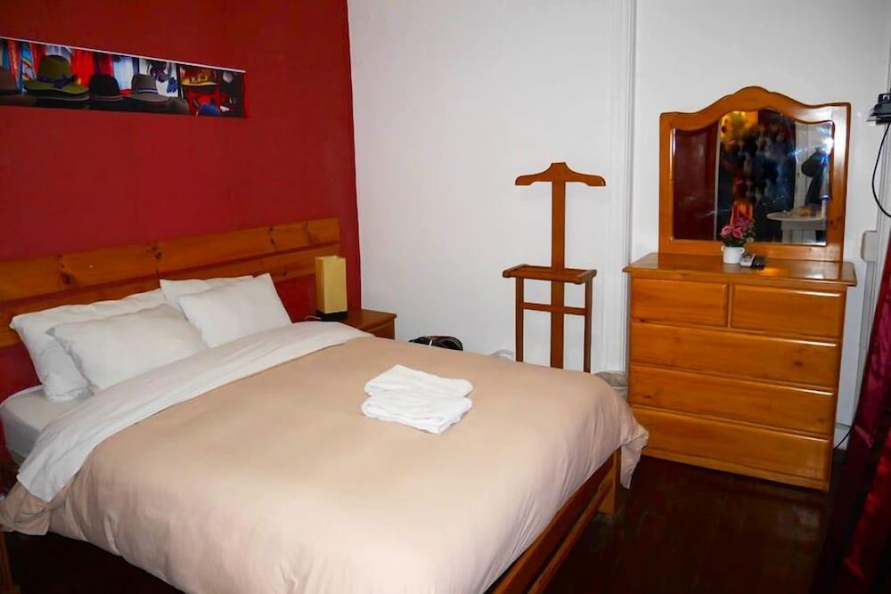 Pirwa Hostel Lima