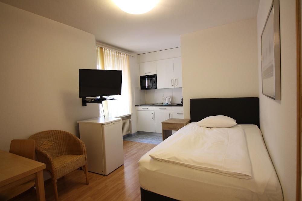 Apartments Swiss Star Sihlfeld