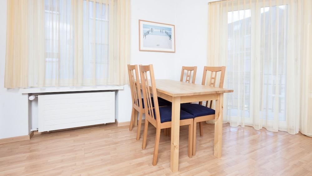 Apartments Swiss Star Sihlfeld