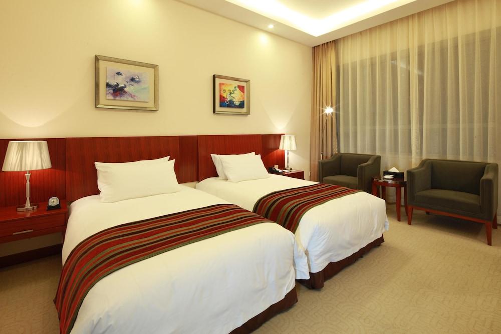 Southern Airlines Pearl Hotel