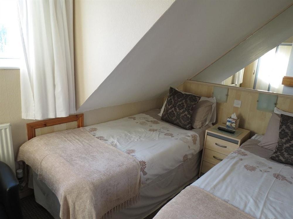 Spacious Central Cornish Townhouse