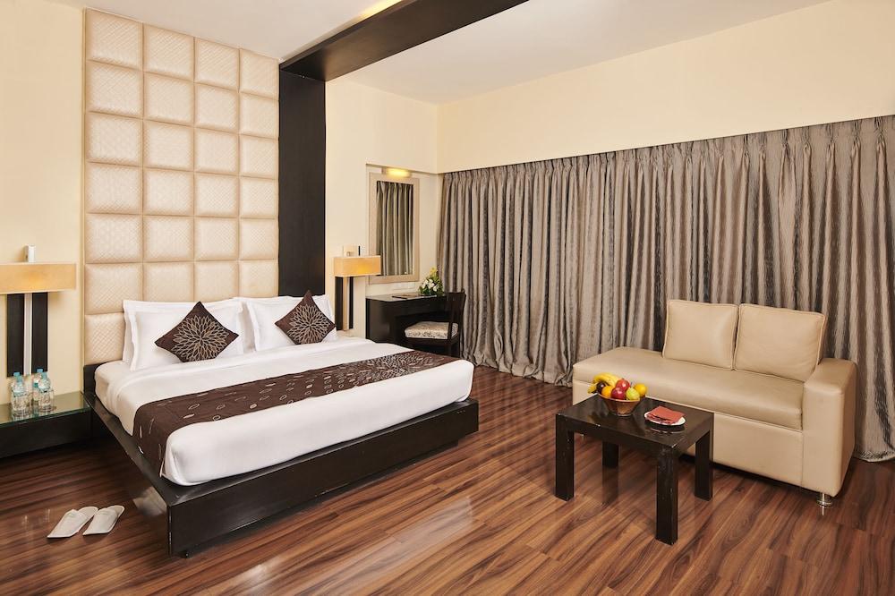 Goldfinch Hotel Mumbai