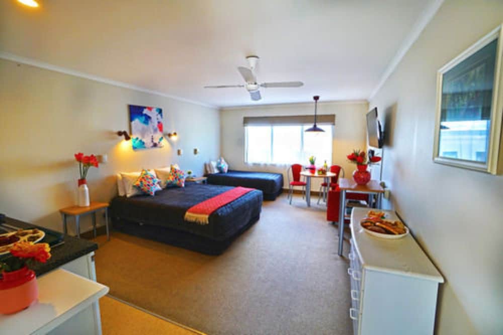 Ashwood Manor Motor Lodge