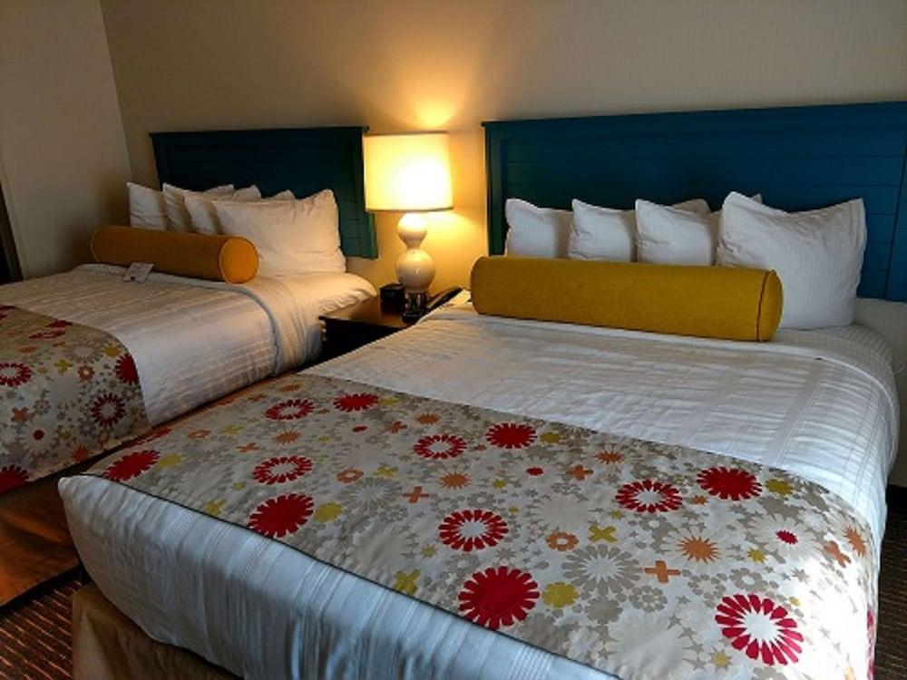 Best Western Plus Dayton Hotel & Suites