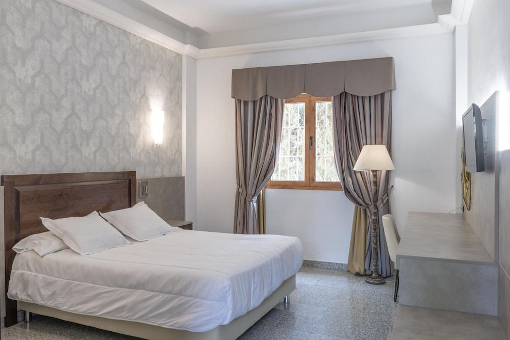 Hotel Plaza del Castillo