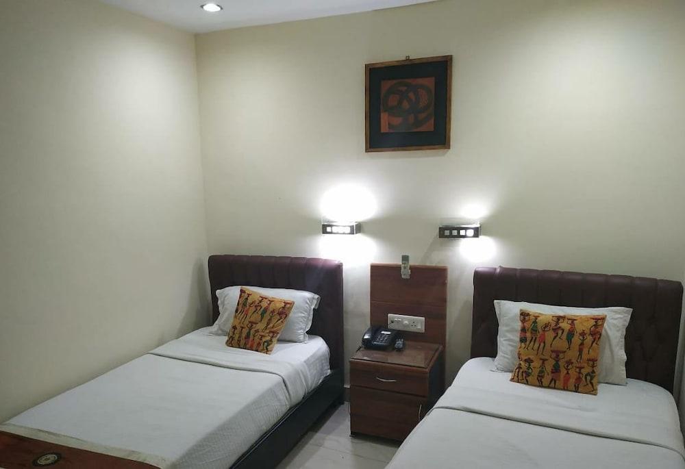 Flavours Inn Kolkata