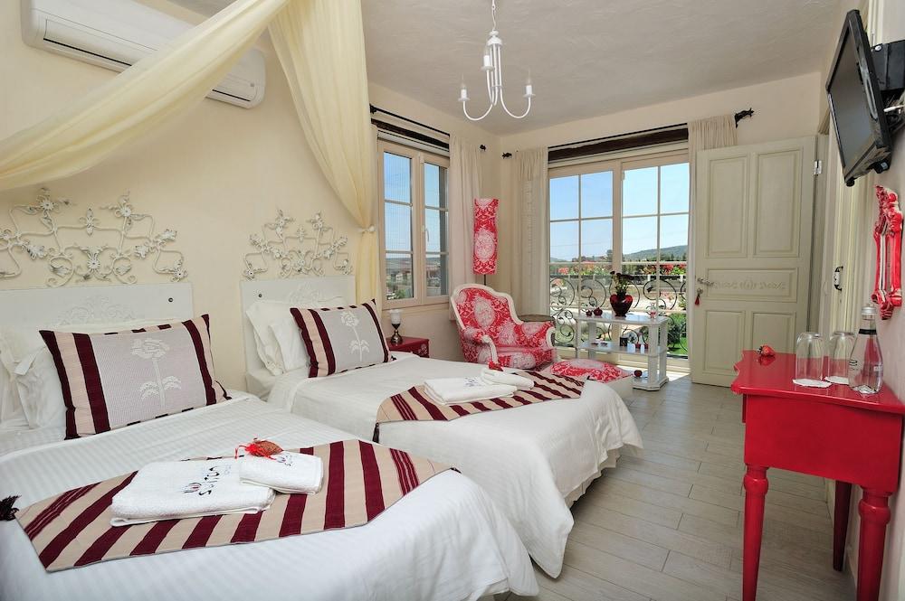 Alaçatı Sultan Konak Butik Otel