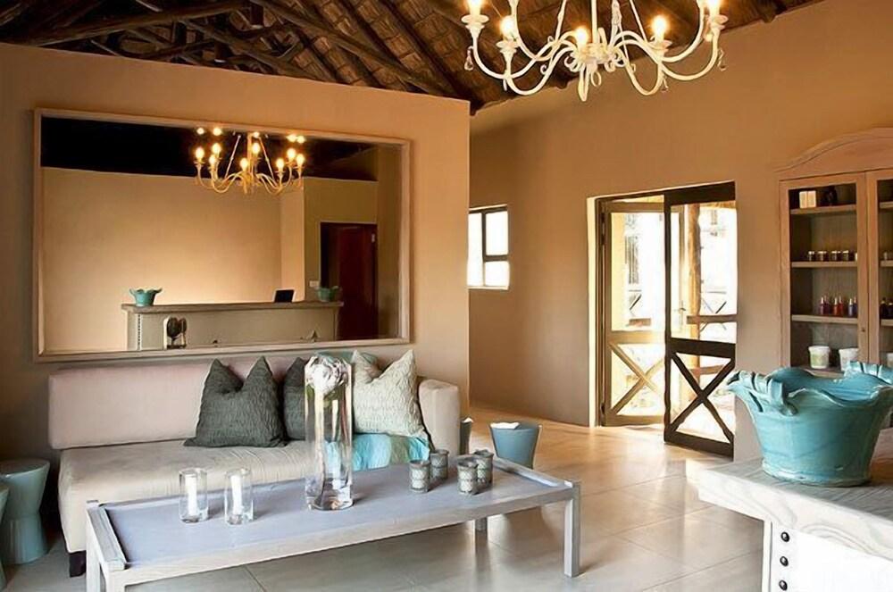 Thandeka Game Lodge & Spa