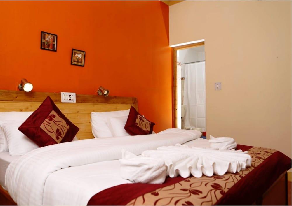 TIH Royal Heritage Resort