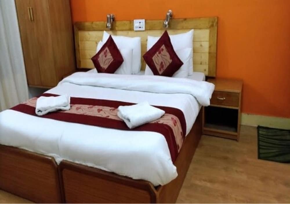 TIH Royal Heritage Resort