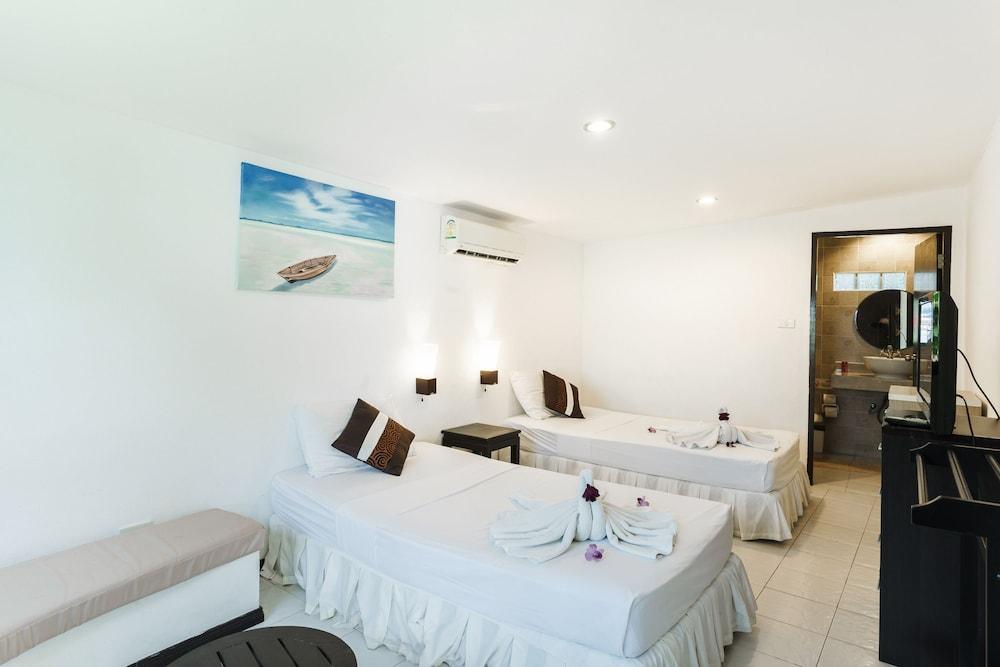 Samui Pier Beach Front Resort