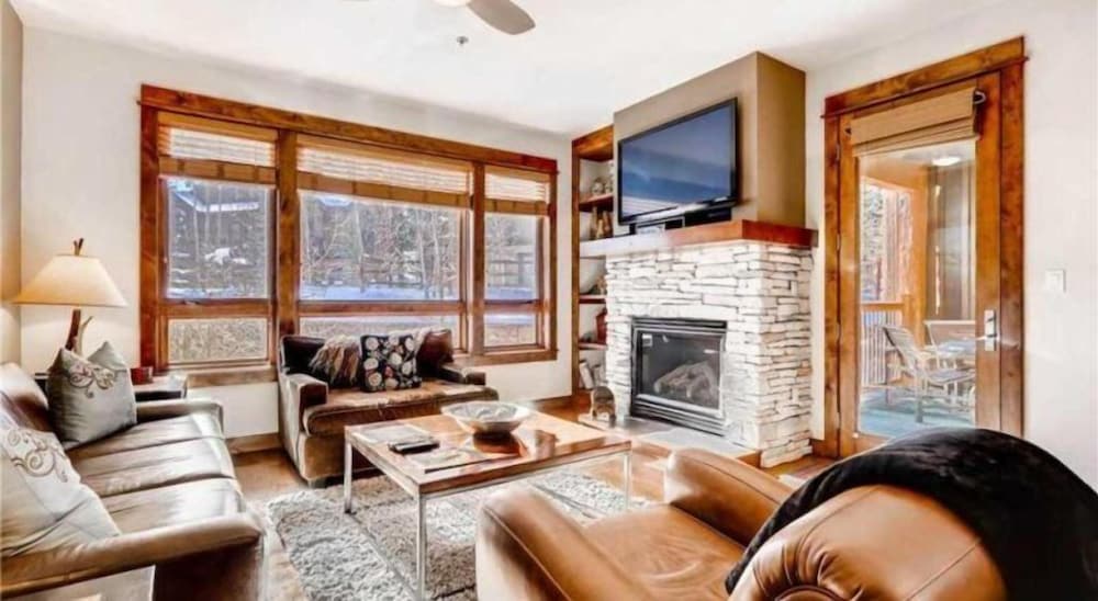Luxury 3 Bedroom Ski in, Ski Out Mountain Vacation Rental Just Steps from the Snowflake Ski Lift in Breckenridge