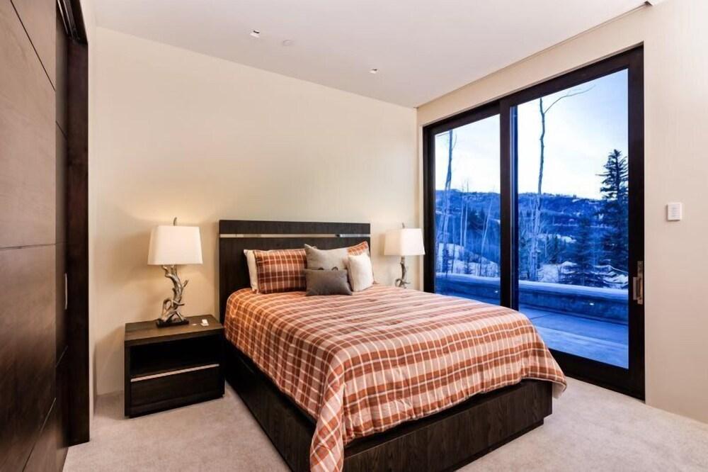 Snowmass_spring_ridge