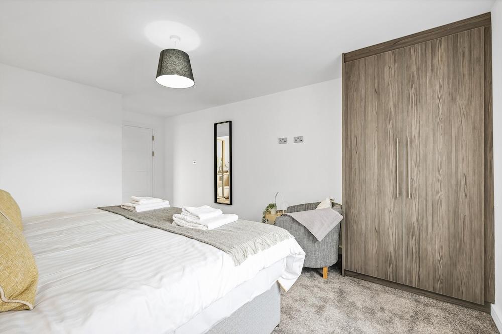 St Martins House Luxury Apts. Ruislip