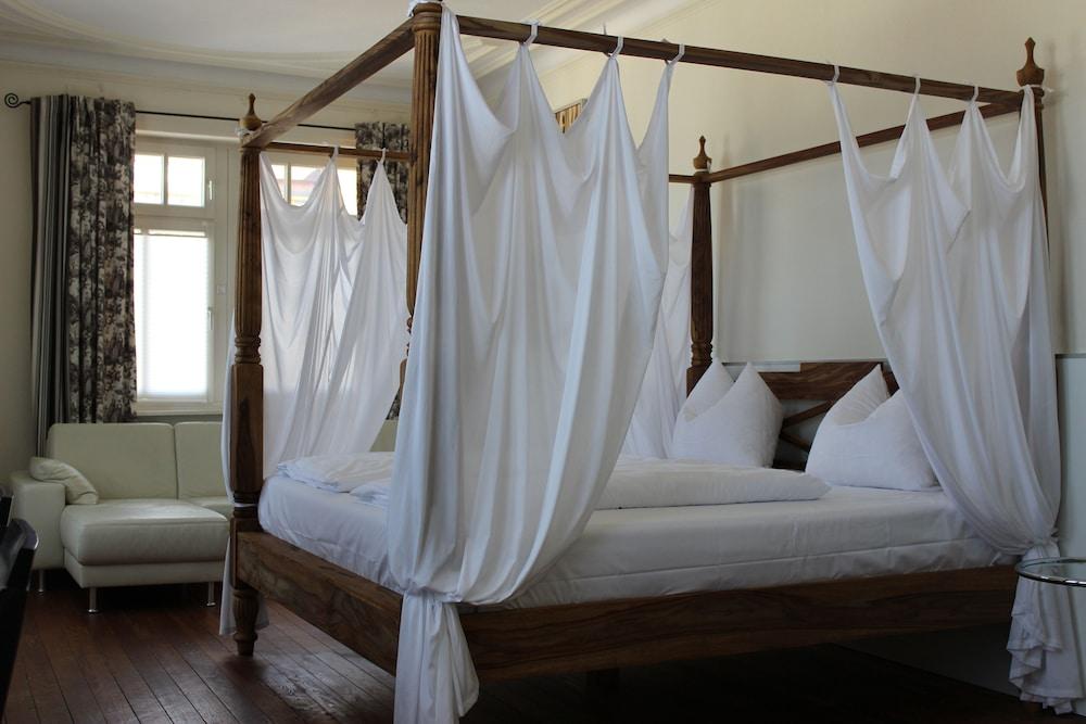 Sleep & Go Self Service Rooms