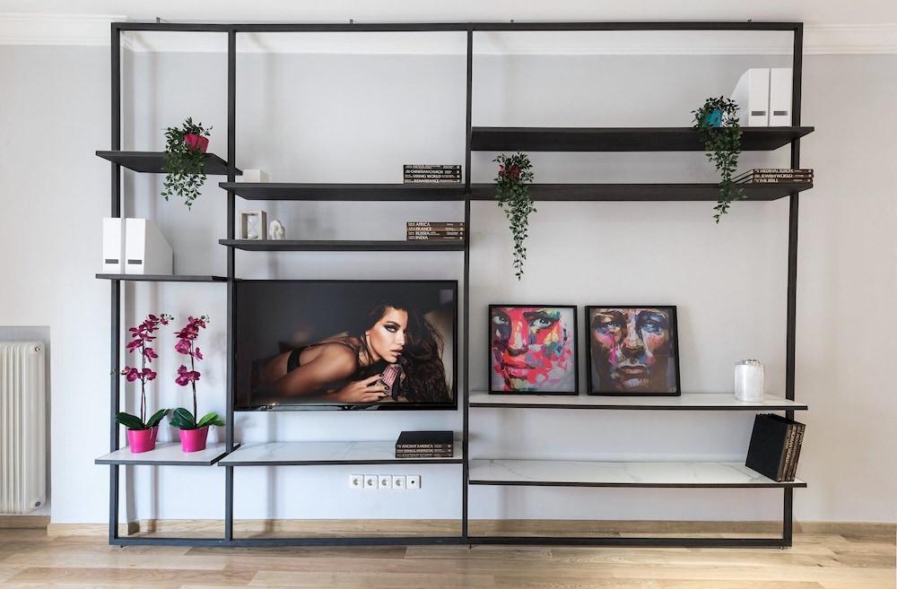 Kolonaki Square Apartment