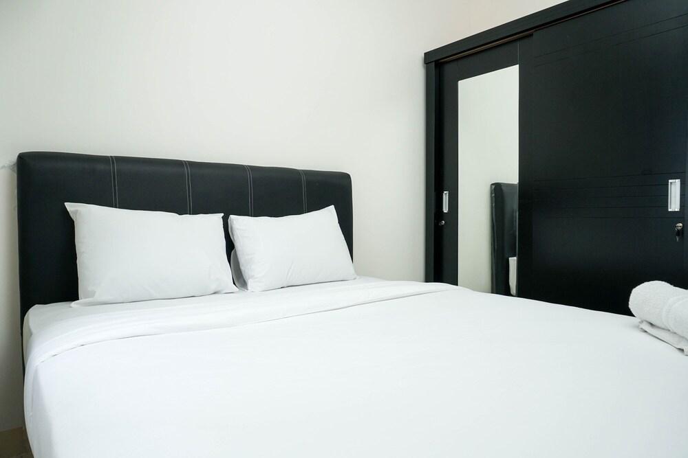 Minimalist 2BR Apartment at Puri Park View