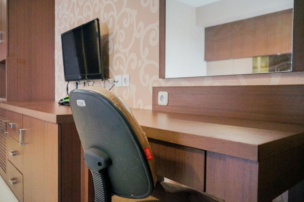 Compact and Cozy Studio Atria Apartment