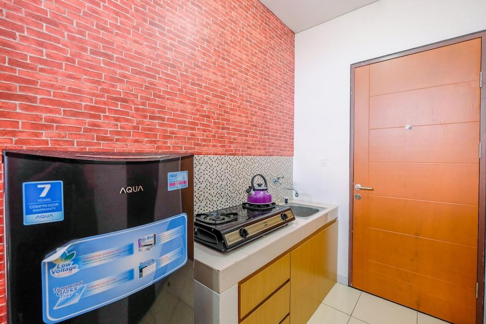 Cozy and Simple Studio at Dave Apartment