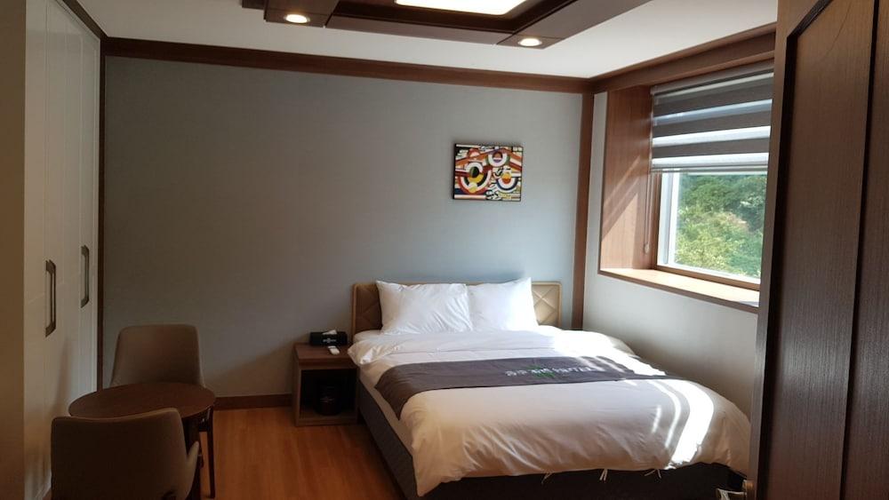 Moonkang S Spa Hotel