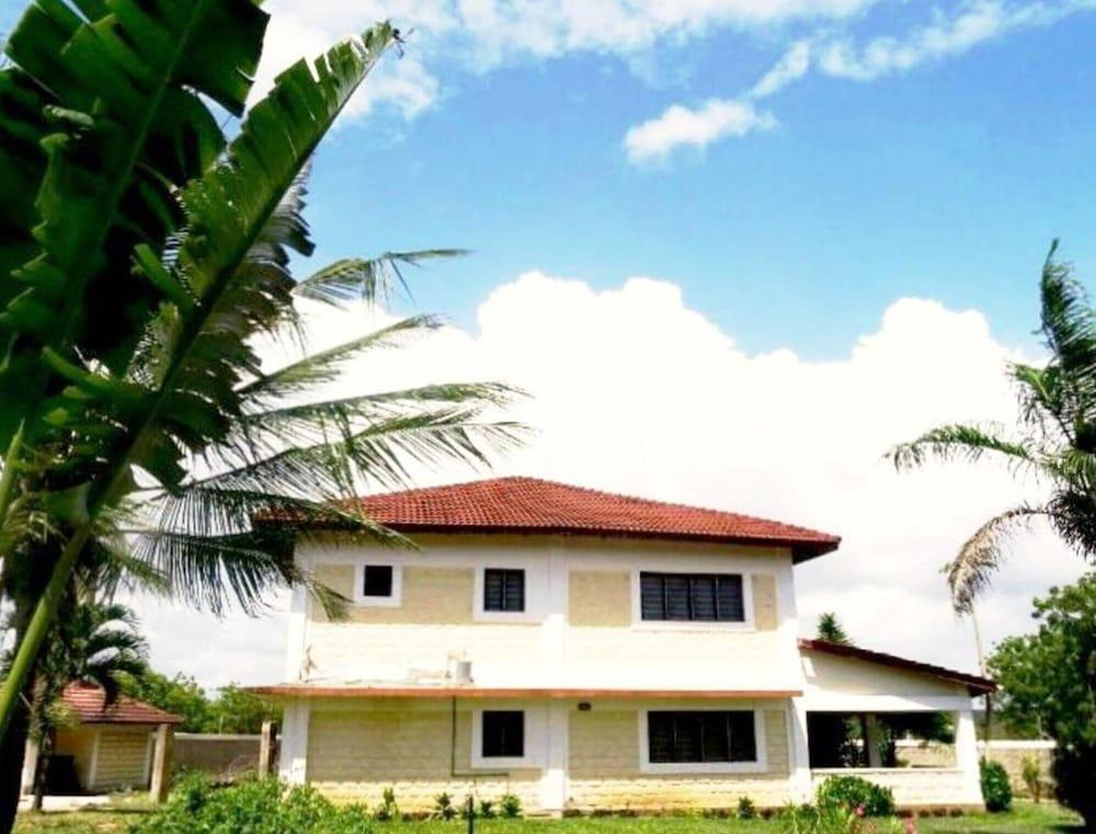 Lighthomez Dorric Villas