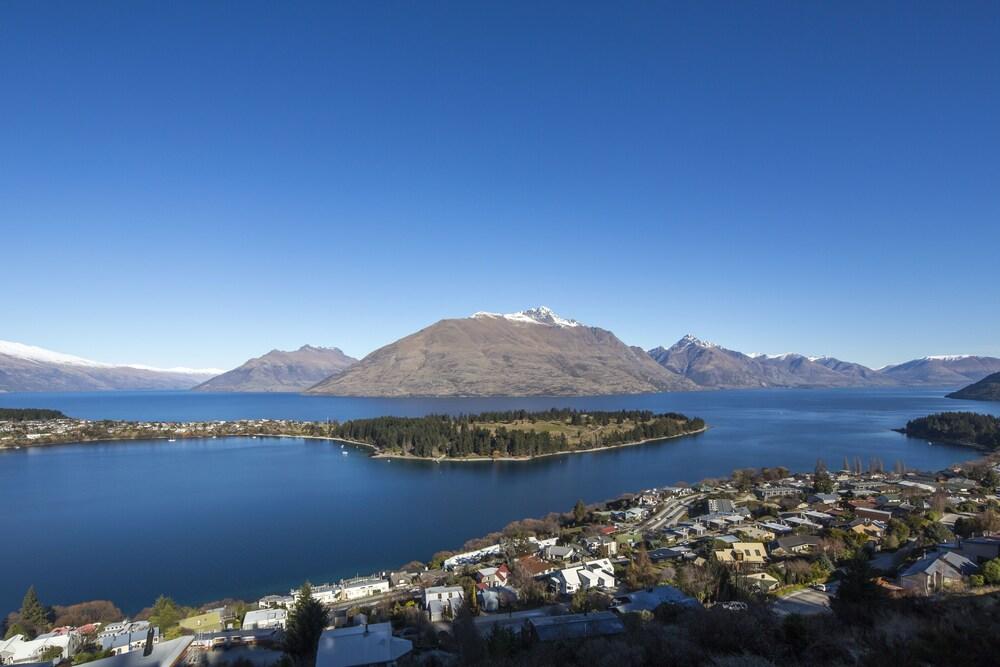 Majestic View Studio