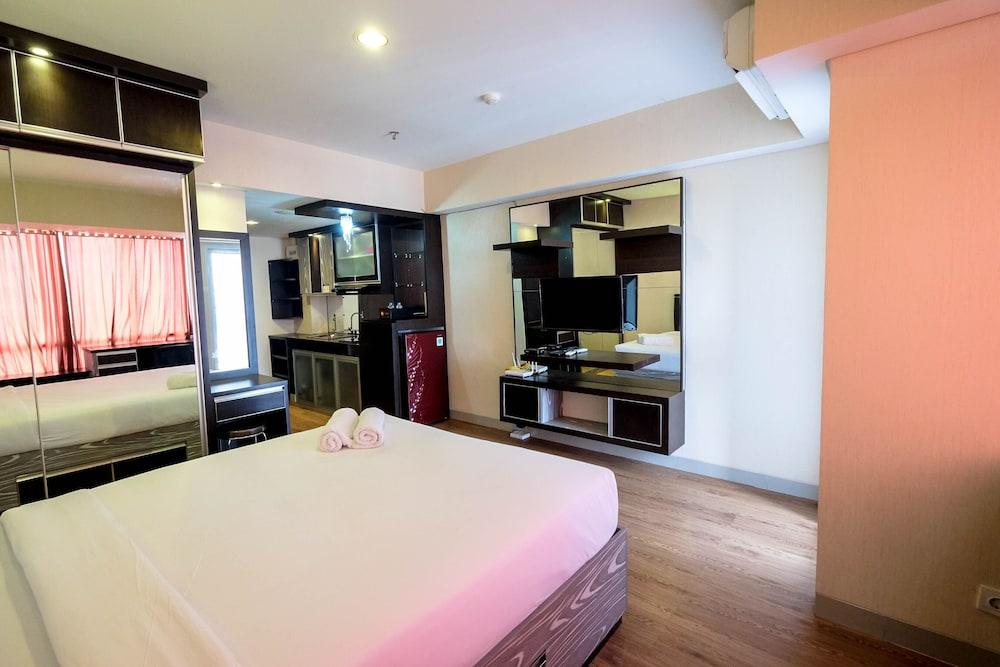 Minimalist Studio Apartment at H Residence