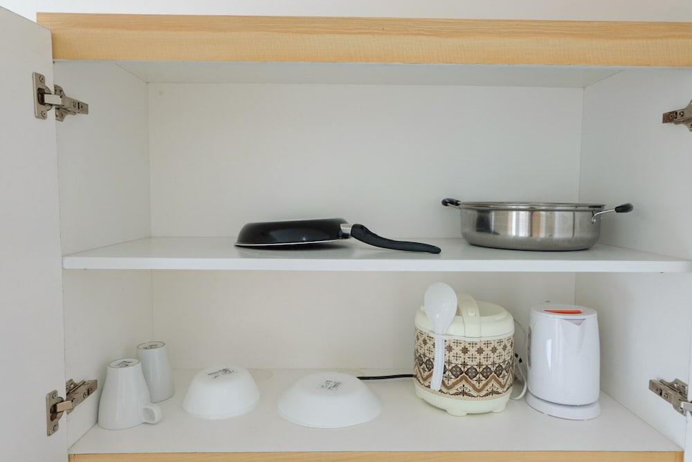 Compact 1BR at Tree Park Apartment