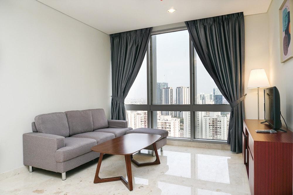 Luxury 2BR at The Empyreal Condominium Epicentrum Apartment