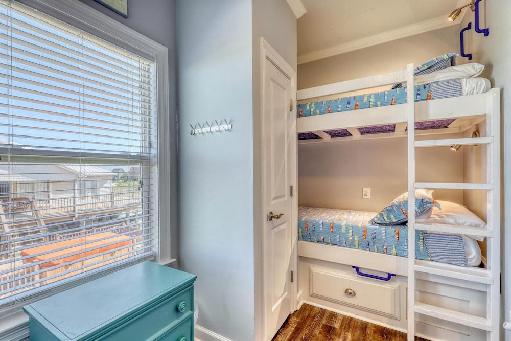 Blessed at the Beach - 105 Pon