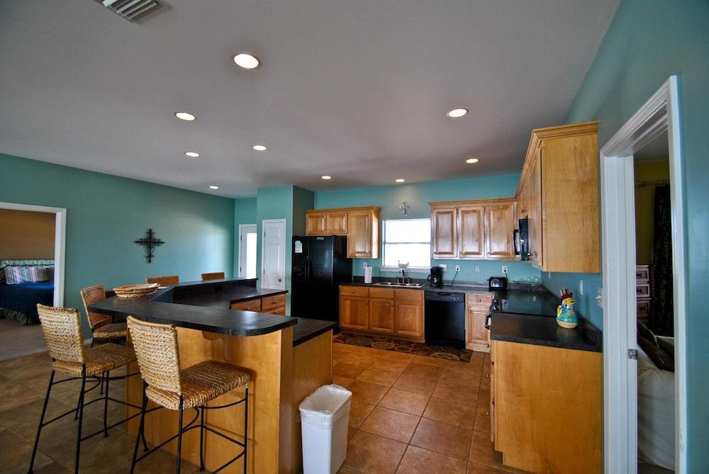 Sun Spot - 104 Vargas Ct